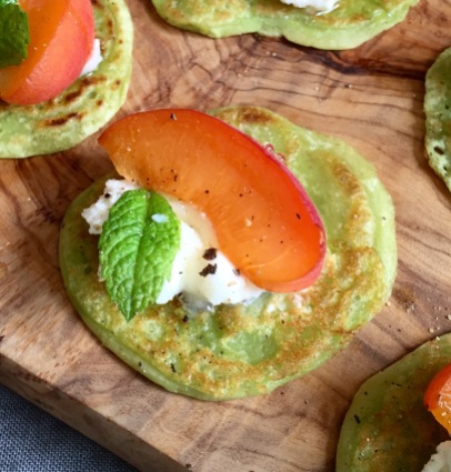 Canapé Pea Fritters