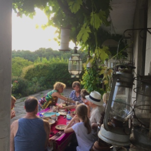 Supper outside - Jenny Chandler Blog